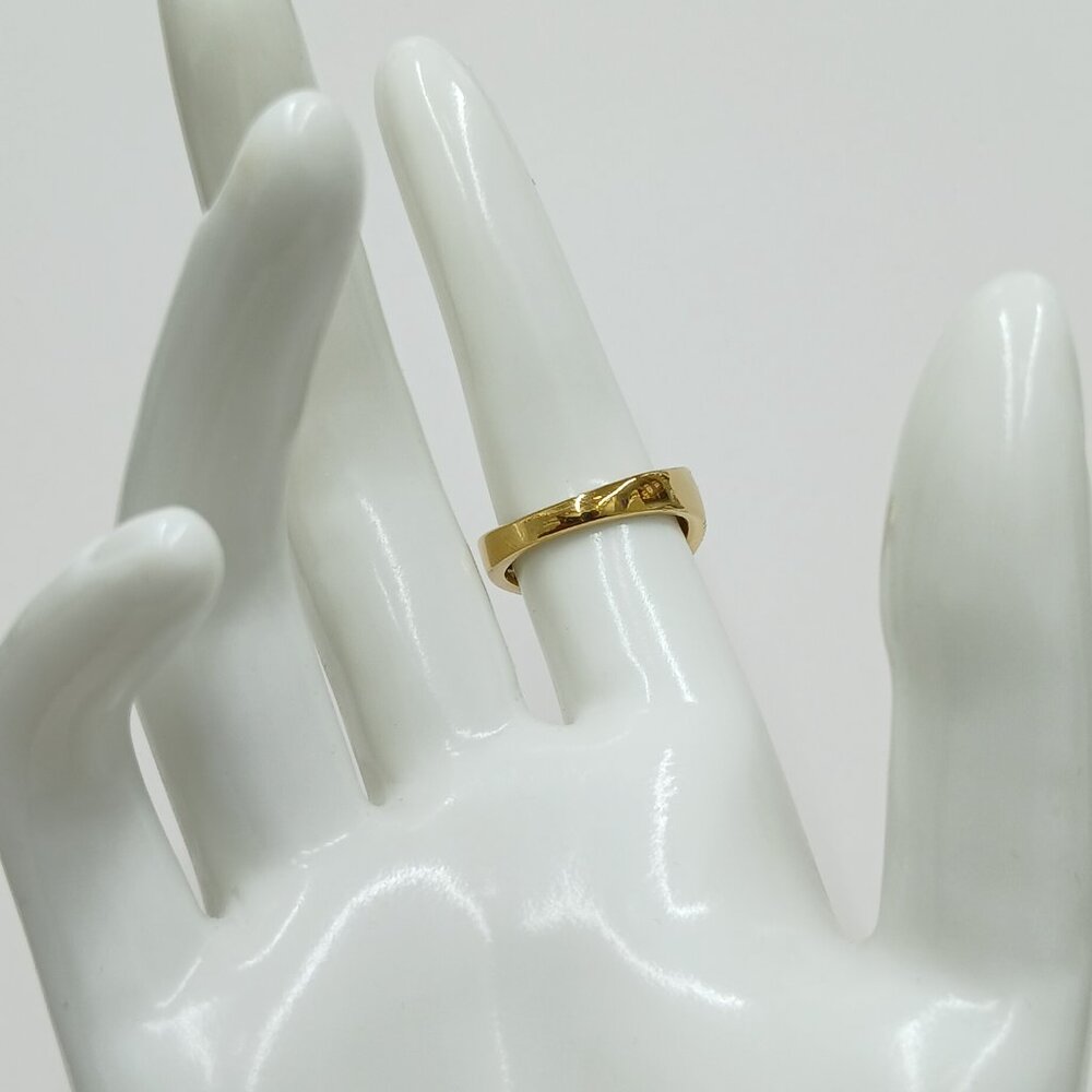 Ring - Picture 6 of 6